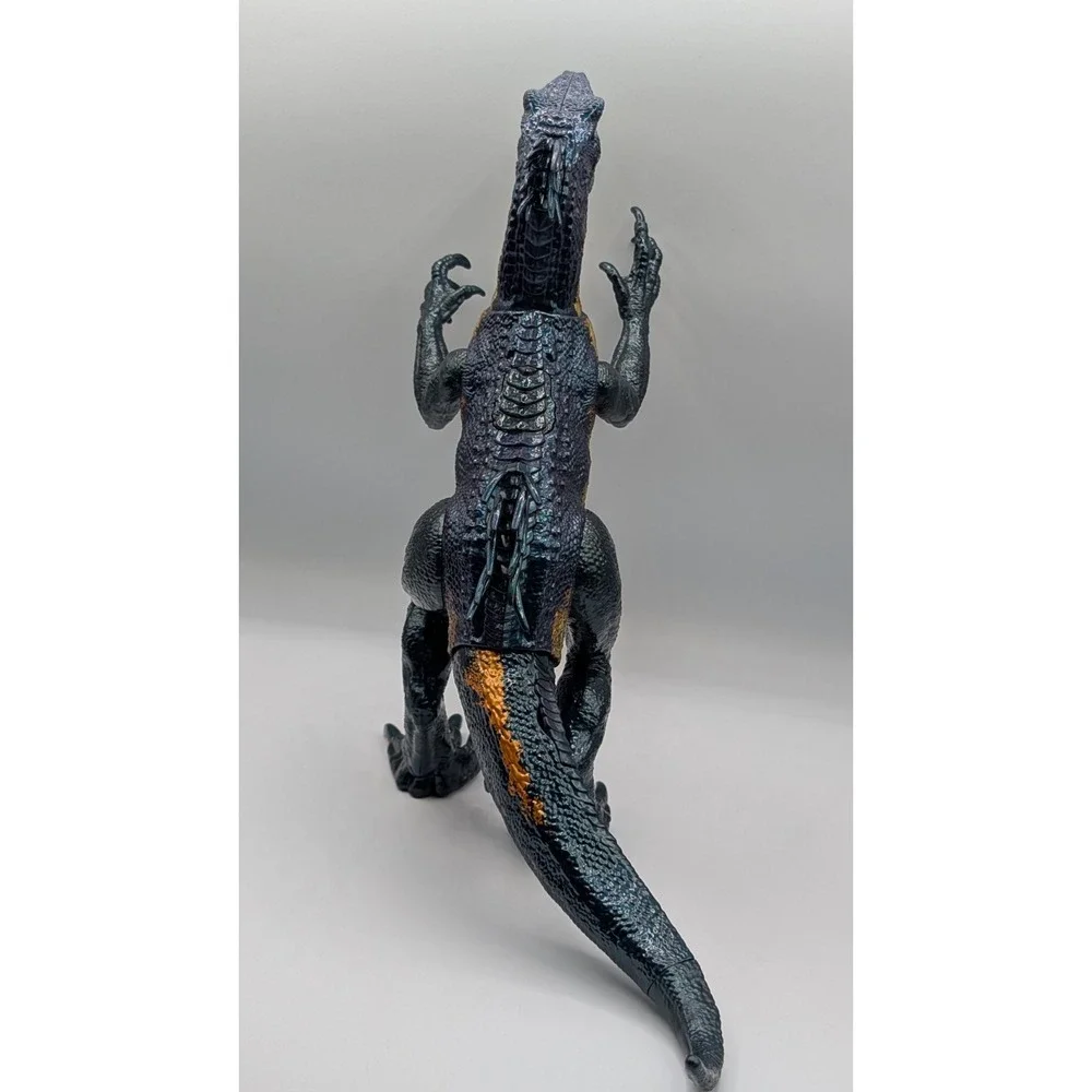 Jurassic World Track 'n Attack Indoraptor 16